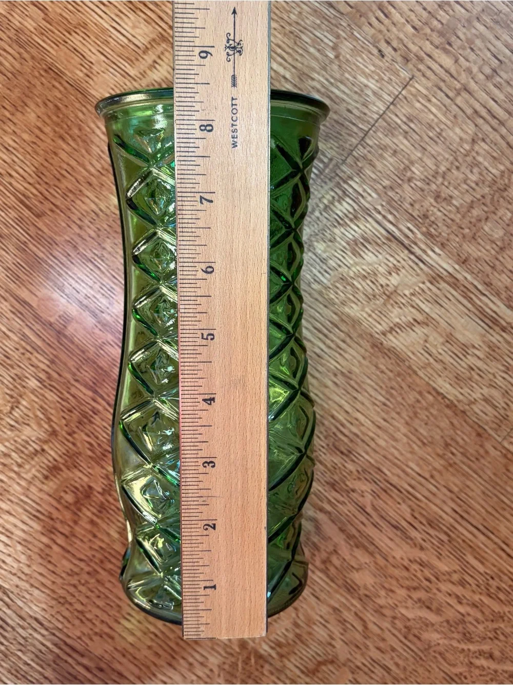 Mid Century EO Brody Co. Green Glass Vase 8.5” Tall Quilted Diamond C972 READ